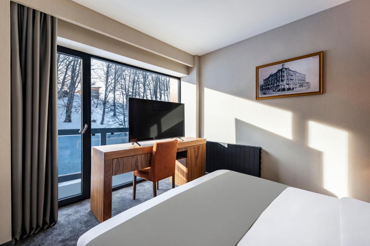 Bristol Hotel And Spa バクリアニ エクステリア 写真