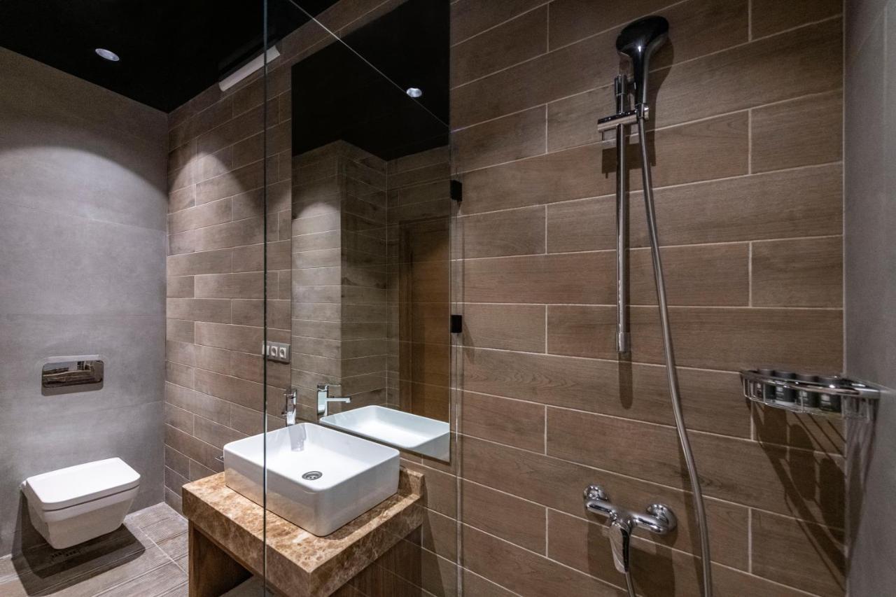Bristol Hotel And Spa バクリアニ エクステリア 写真