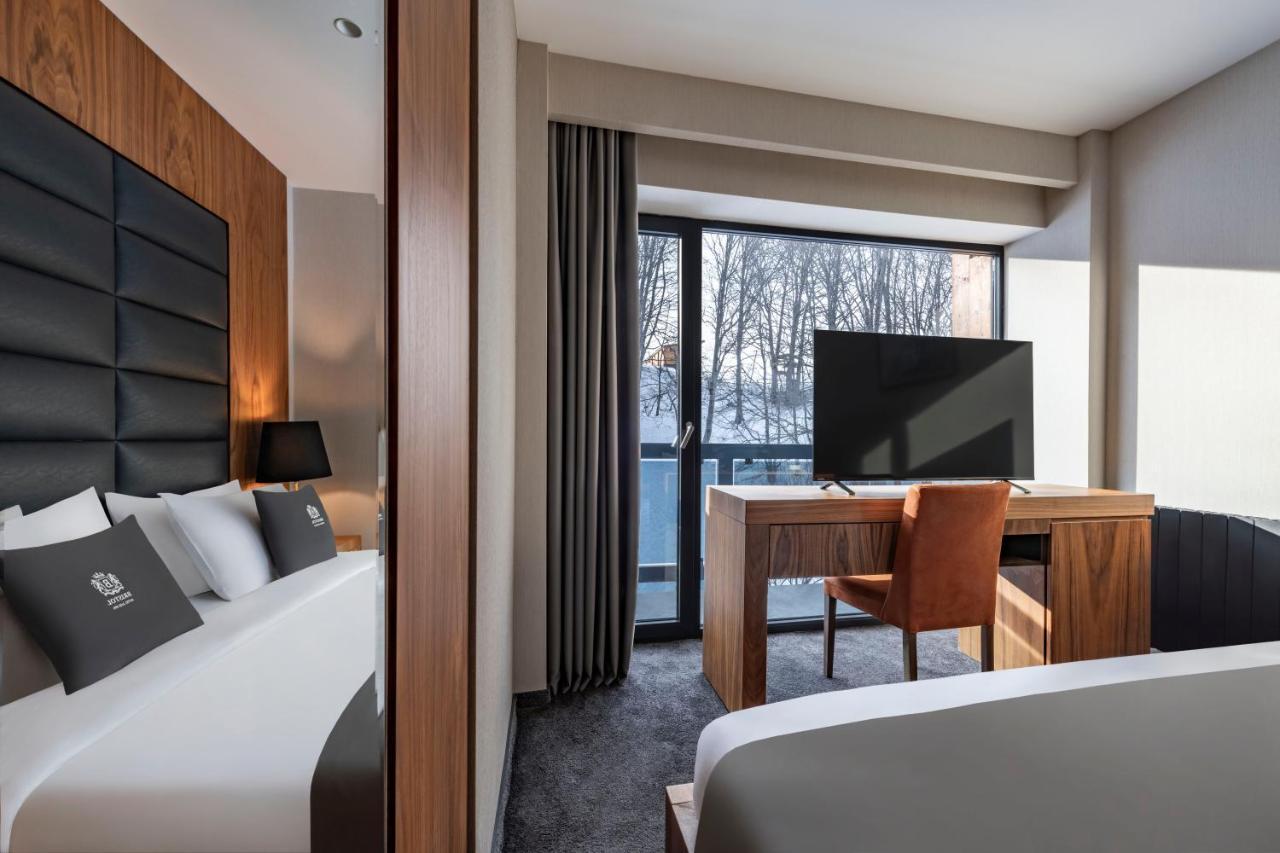 Bristol Hotel And Spa バクリアニ エクステリア 写真