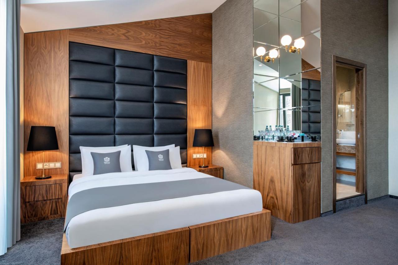 Bristol Hotel And Spa バクリアニ エクステリア 写真