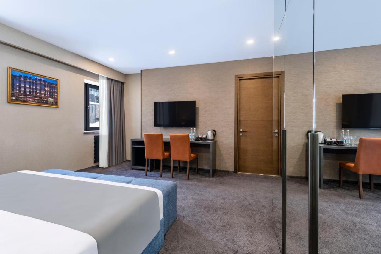 Bristol Hotel And Spa バクリアニ エクステリア 写真